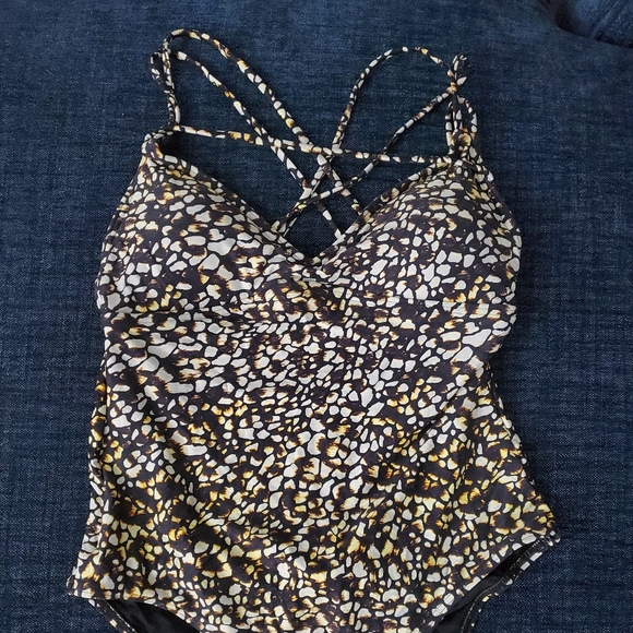 One piece swimsuit - Picture 4 of 6